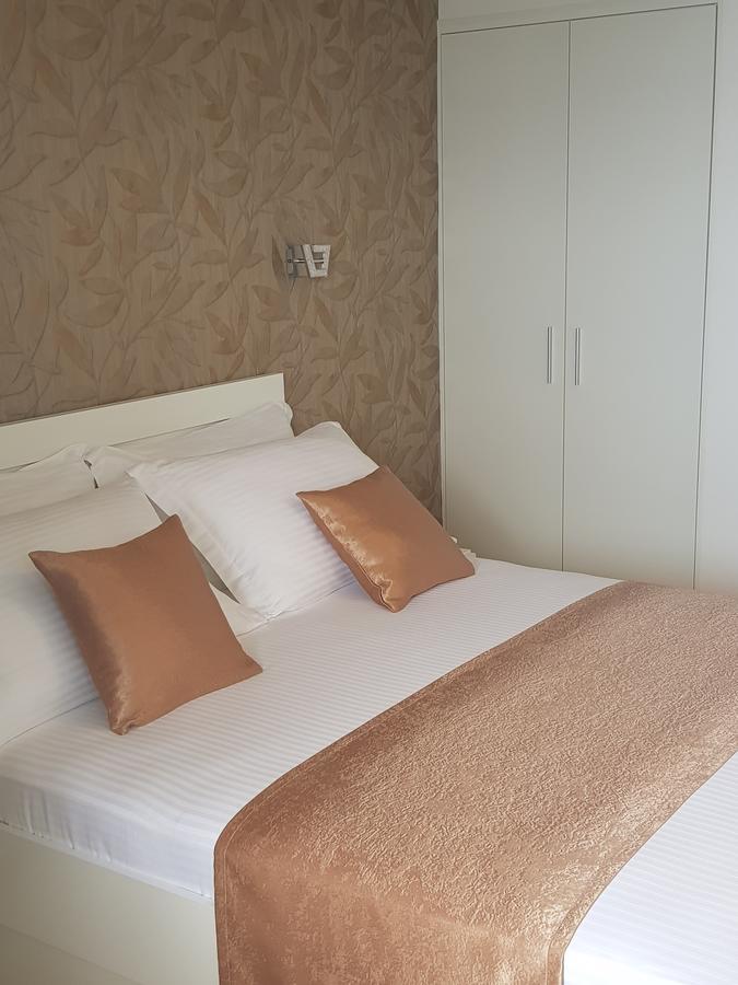פודסטראנה Apartments Petricevic מראה חיצוני תמונה